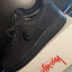 Air Force 1 Low
“Stussy - Black”